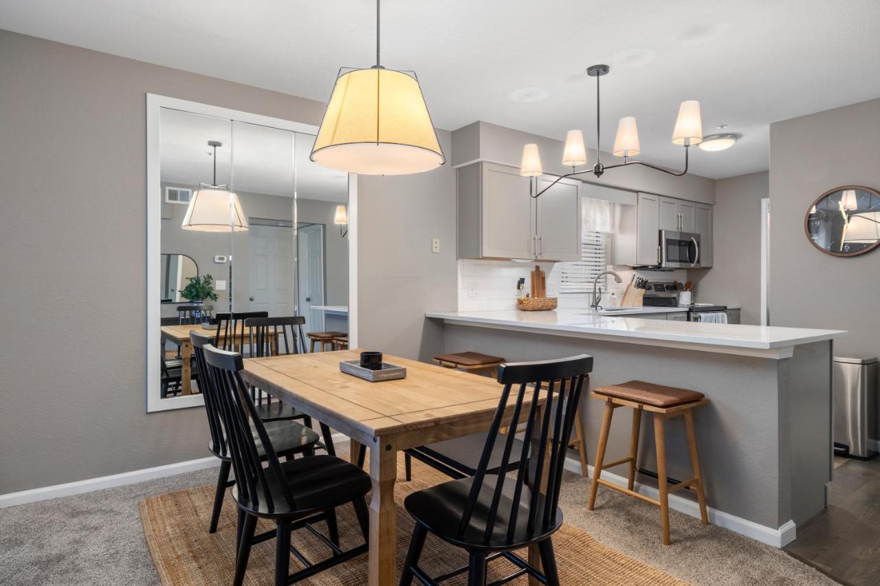 Hadley'S Place At Pointe Royale, Pristine 2 Bed 2 Bath Condo Бренсън Екстериор снимка