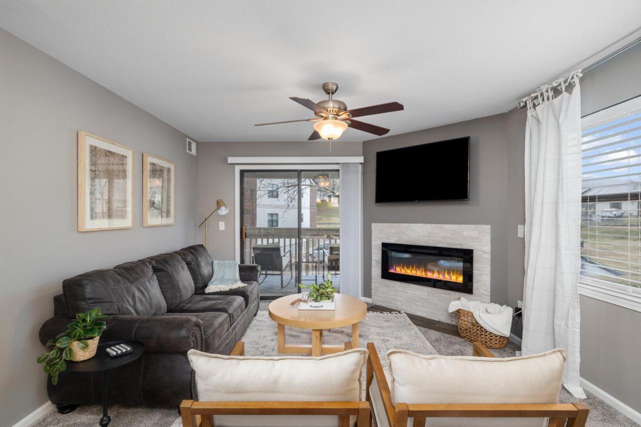 Hadley'S Place At Pointe Royale, Pristine 2 Bed 2 Bath Condo Бренсън Екстериор снимка