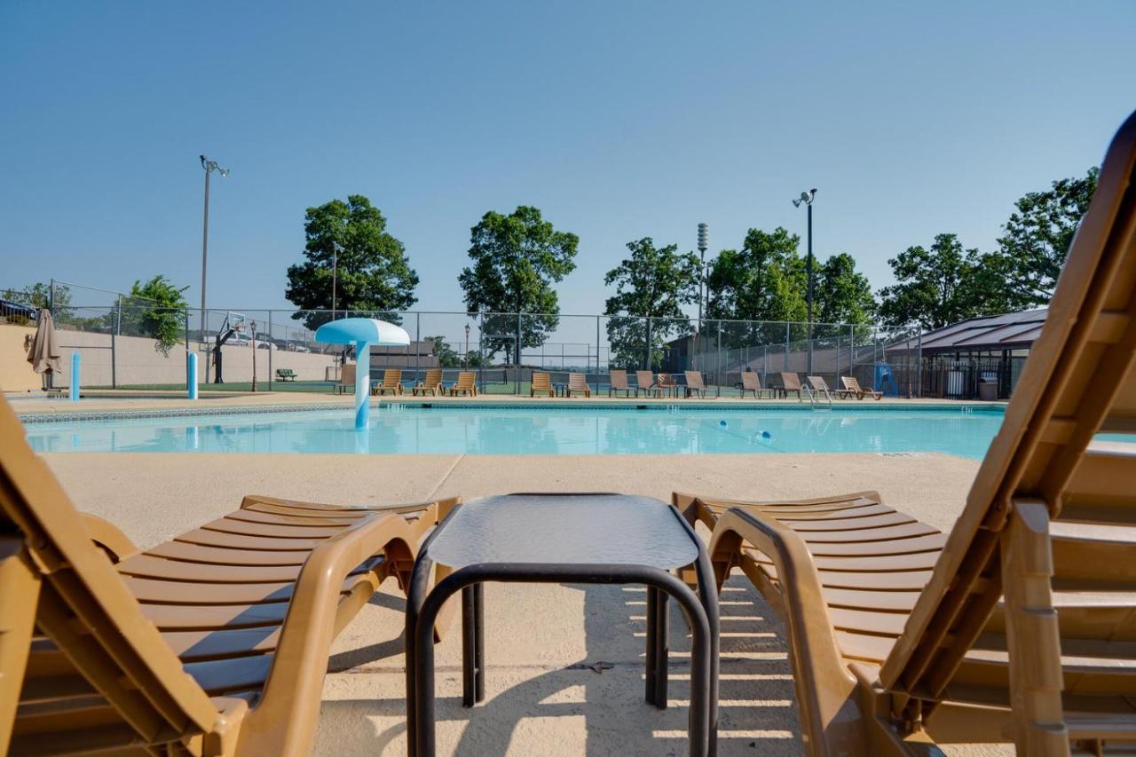 Hadley'S Place At Pointe Royale, Pristine 2 Bed 2 Bath Condo Бренсън Екстериор снимка