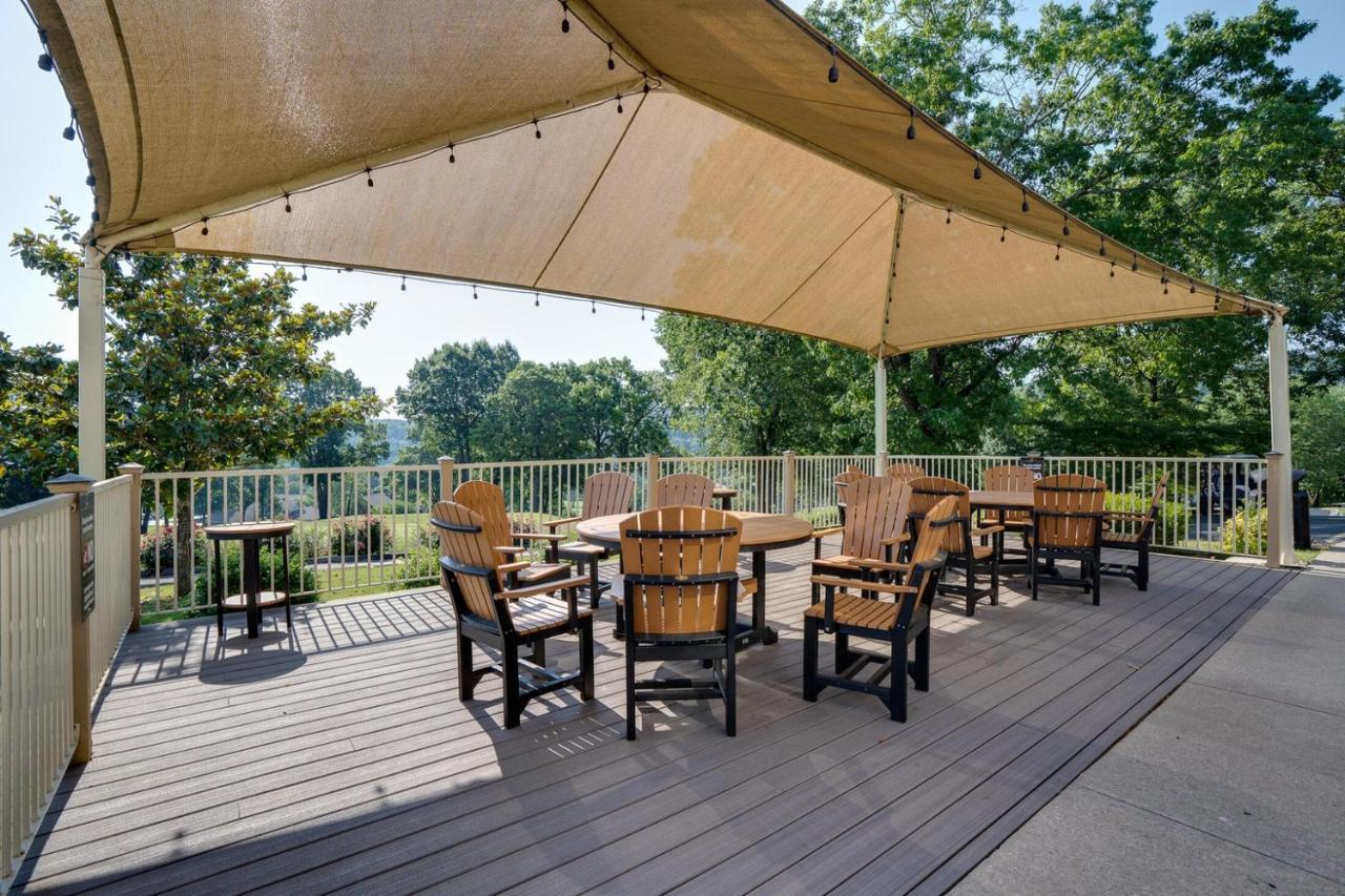 Hadley'S Place At Pointe Royale, Pristine 2 Bed 2 Bath Condo Бренсън Екстериор снимка